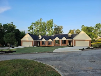 126 Devon Park Dr, Greenwood, SC 29649