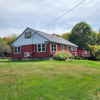 583 Mount Ephraim Rd, Searsport, ME 04974