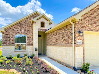 2220 Manila Ln, Texas City, TX 77568