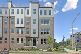 8629 Lovelace St, Manassas, VA 20109