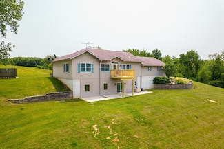 9304 Ellis Rd, Fenton, IL 61251