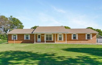 26544 W 322nd Terrace, Paola, KS 66071