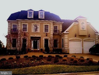 8272 Roxborough Loop, Gainesville, VA 20155