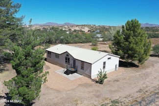 1461 N Pomerene Rd, Benson, AZ 85602