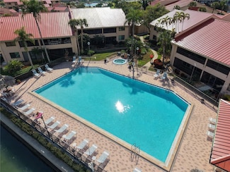 4770 Brittany Dr S Unit 16, Saint Petersburg, FL 33715