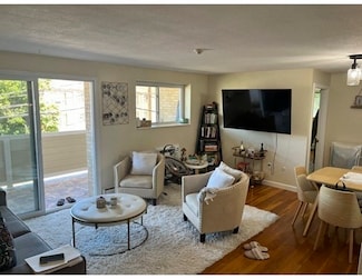 91 Washington St Unit 10, Quincy, MA 02169