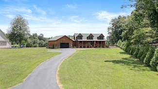 530 Parkway Rd, Tullahoma, TN 37388