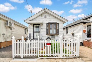 611 Clarence Ave, Bronx, NY 10465