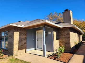 2411 Summer Place Dr, Arlington, TX 76014