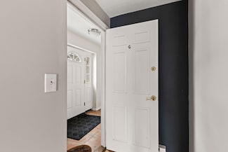 733 W Main St Unit G, Hyannis, MA 02601