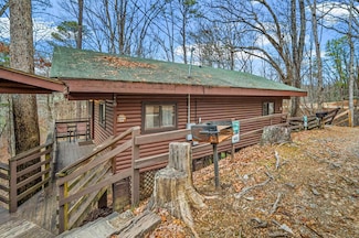 157 Blue Ridge Pkwy, Bryson City, NC 28713