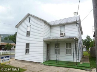 11273 Forge Hill Rd, Orrstown, PA 17244