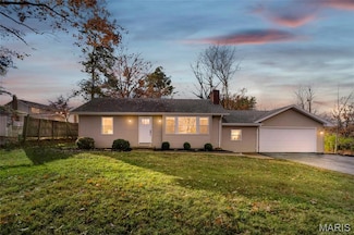 84 Strecker Rd, Ballwin, MO 63011