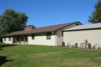 32579 Osawatomie Rd, Paola, KS 66071