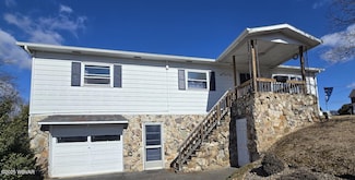1802 Elmhurst Ave, Jersey Shore, PA 17740