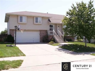 2506 Alberta Ave, Bellevue, NE 68147