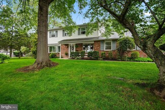 2392 Greensward N, Warrington, PA 18976