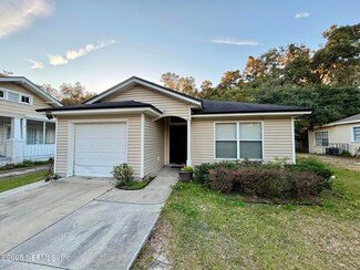 6416 Sapphire Dr, Jacksonville, FL 32208