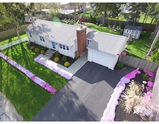 16 Highland Ave, Fairhaven, MA 02719
