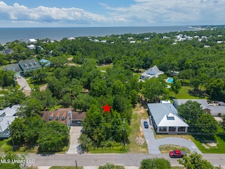 212 Bay Oaks Dr, Bay St. Louis, MS 39520