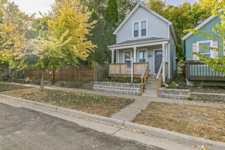 775 Butternut Ave, Saint Paul, MN 55102