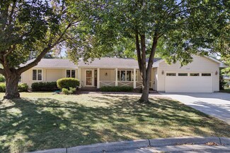 11225 Lewis Ct, Burnsville, MN 55337