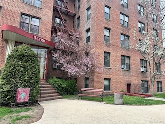 150-29 72nd Dr Unit 3L, Flushing, NY 11367
