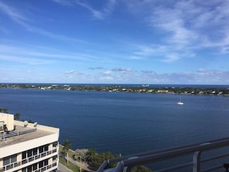 1551 N Flagler Dr Unit LPH2, West Palm Beach, FL 33401