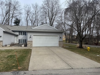 1012 Beechtree Ct, Norton Shores, MI 49441