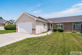 1123 Jackson Dr, Ammon, ID 83406
