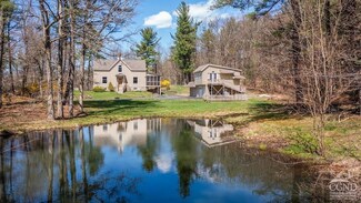 167 Dunbar Rd, Hudson, NY 12534