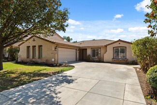 2241 W San Lucia Ct, Porterville, CA 93257