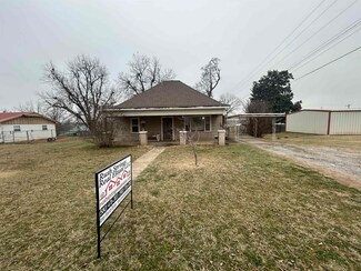 204 204 N Hampton, Rush Springs, OK 73082