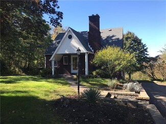 571 Meadowbrook Rd, Trafford, PA 15085