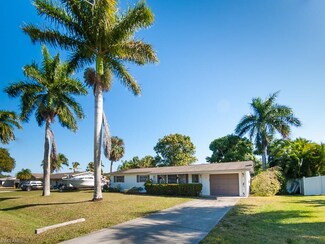328 Morse Plaza, Fort Myers, FL 33905