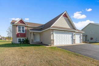 906 Roosevelt St S, Cambridge, MN 55008