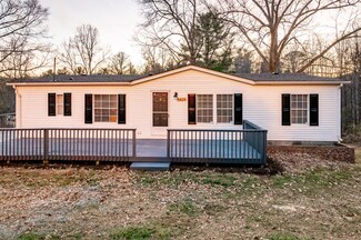 8429 Holly Tree Dr, Boones Mill, VA 24065