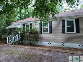 2127 Greenwood St, Savannah, GA 31404