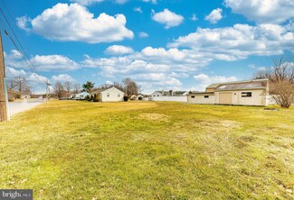 1 1st St, West Deptford, NJ 08086