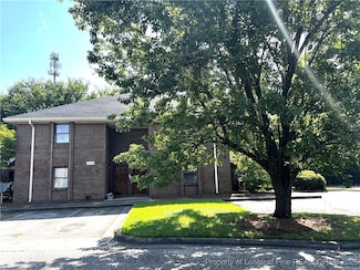 1044 Ancestry Dr, Fayetteville, NC 28304
