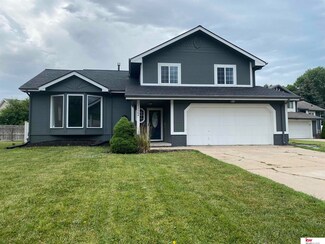 13564 V Cir, Omaha, NE 68137