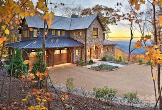 616 Old Growth Forest Rd, Burnsville, NC 28714