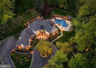 1100 Green Valley Rd, Bryn Mawr, PA 19010