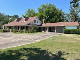 215 N Plum St, Bearden, AR 71720