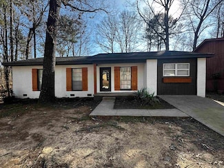 9701 Woodland Dr, Mabelvale, AR 72103