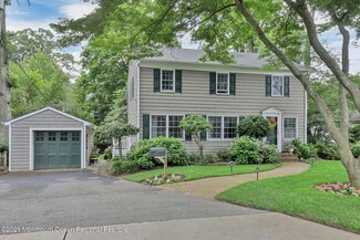 11 Oakwood Ln, Rumson, NJ 07760