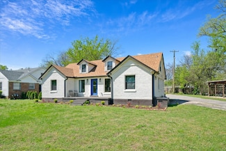 615 East Pkwy S, Memphis, TN 38104