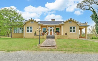 2465 Blue Ridge Dr, Blue Ridge, GA 30513