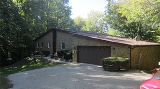 7530 S Susan Ln, Trafalgar, IN 46181