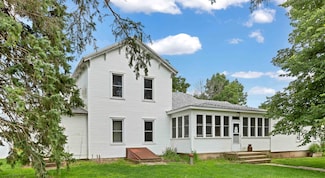 20105 Oak Grove Rd, Harvard, IL 60033
